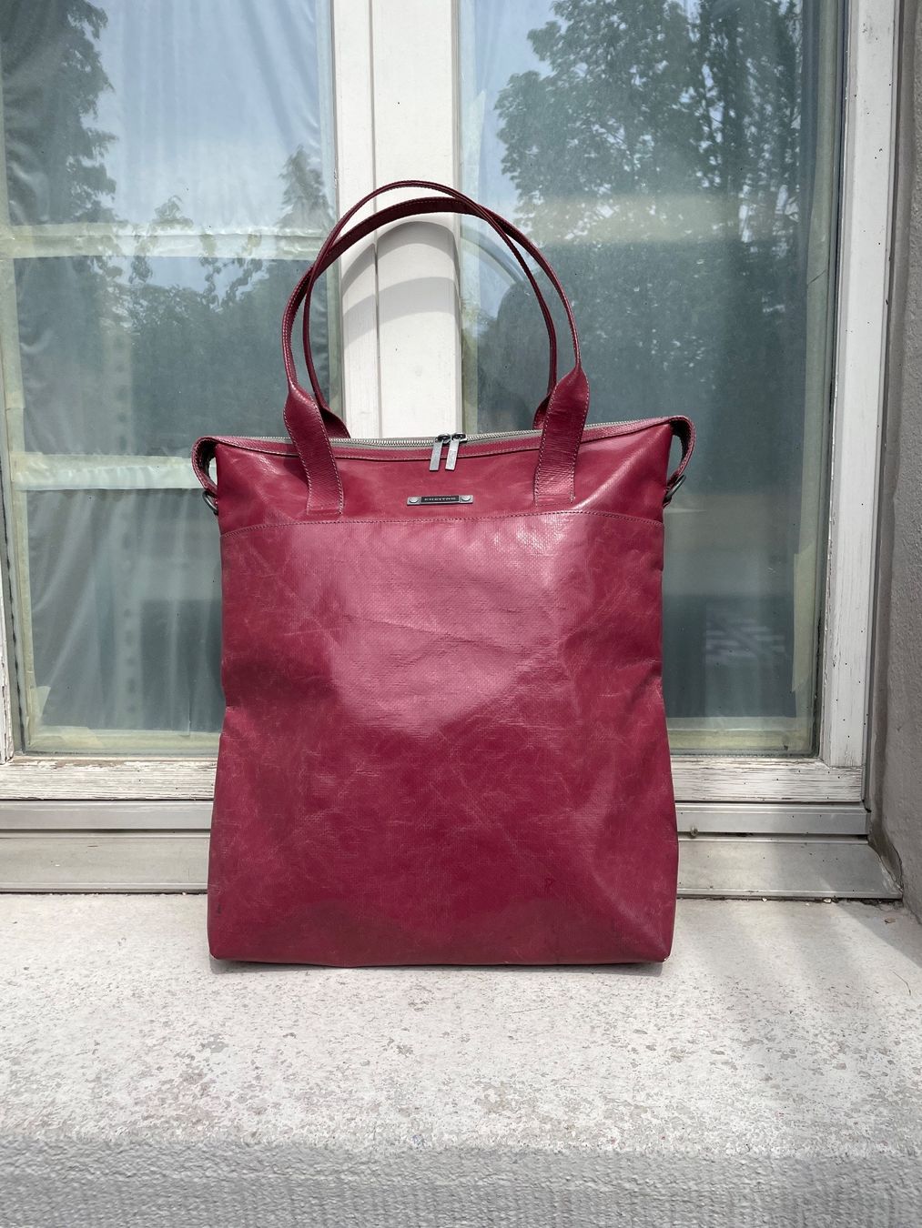 Freitag Reference R519 De La Cruz Bordeaux Rare (Neu (gemäss