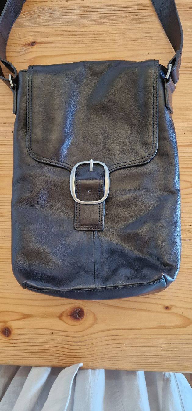 Taschen: Leder Taschen – Neu (gemäss Beschreibung) aus Chur von car_5clc 1