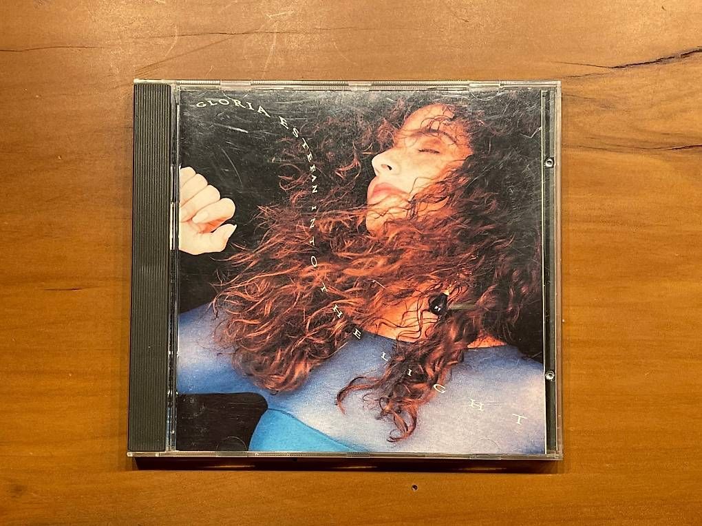 CD: Gloria Estefan CD: Into the Light – Usato da Volketswil venduto da doughboy