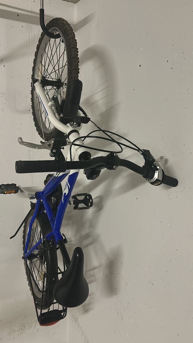 Leopard Biciclette: vélo bleu pour enfants – Usato da Neyruz FR venduto da vbeguelin 1