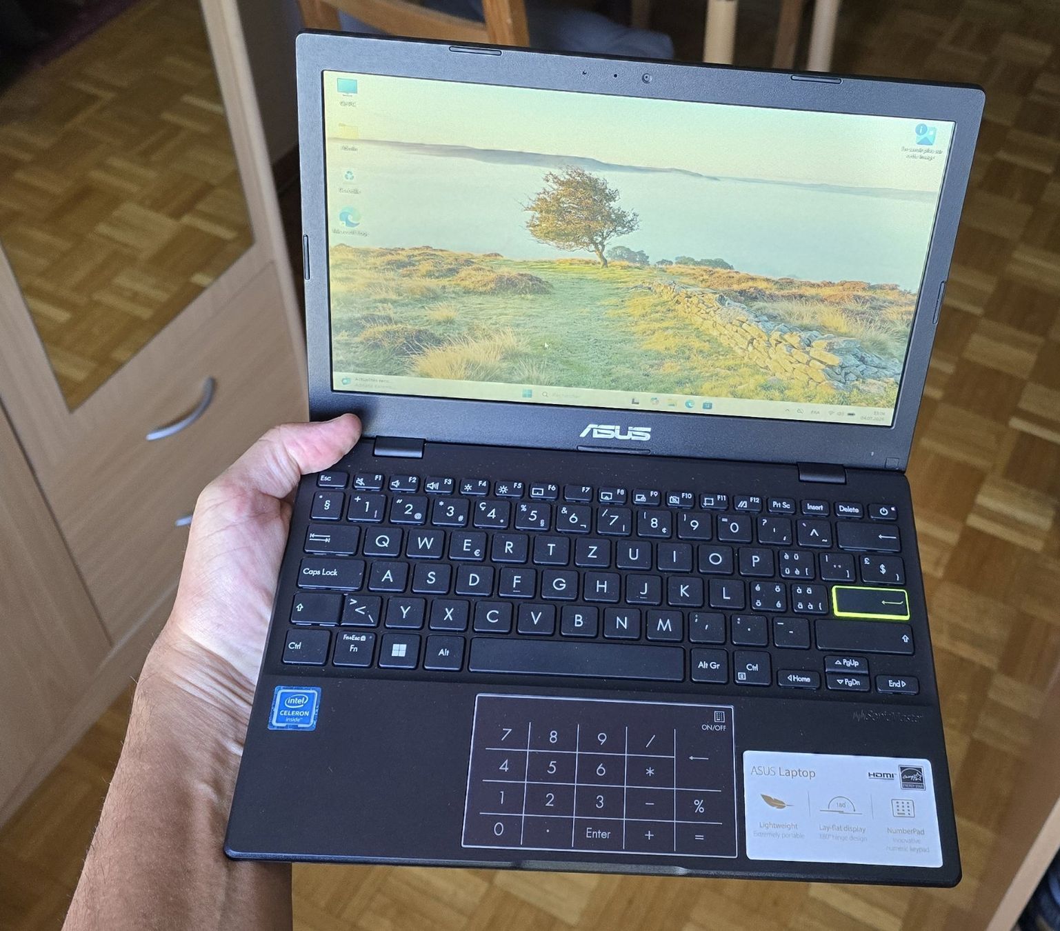Asus Notebook: Asus Vivobook L210 11.6" – Usato da Nyon venduto da Callisto1 4
