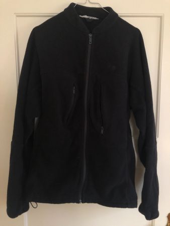 Pingpong Fleece-Sweater – Schwarz – Grösse S – Recycled