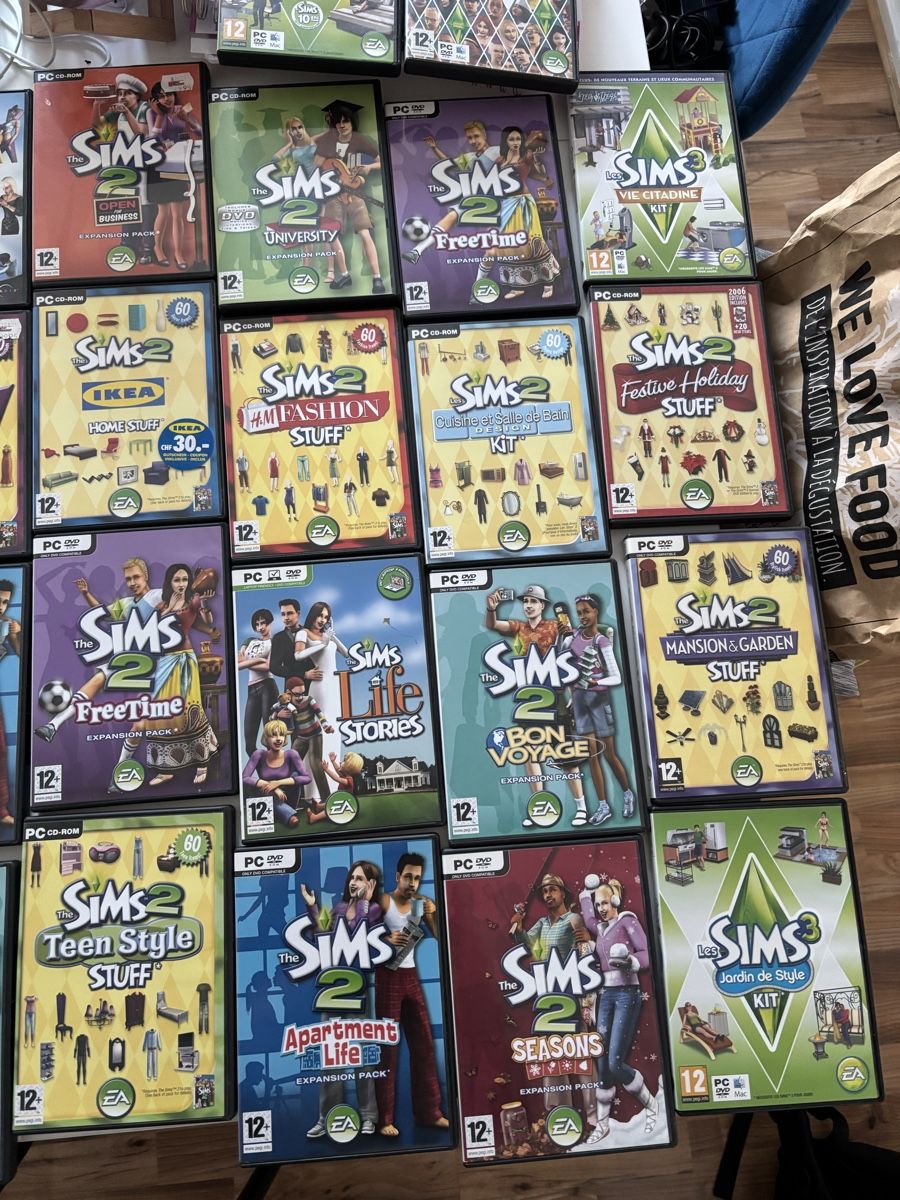 Giochi: Collections des jeux sims 30 jeux – Usato da La Chaux-de-Fonds venduto da DANIELA19961996 2