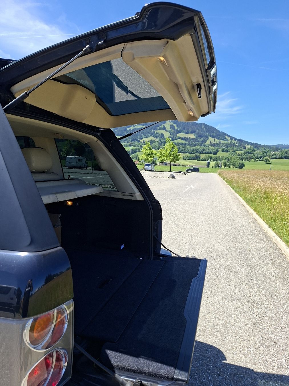 Land Rover Automobili: Land Rover Range Rover Vogue 3.0 Td – Usato da La Tour-de-Trême venduto da evapetreanu 8