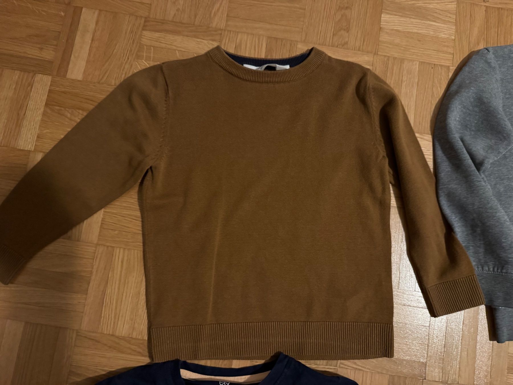 Camicie, T-shirt & Polo: Kinder T-Shirt Grosse 110-116 – Usato da Zürich venduto da zd_1965 1