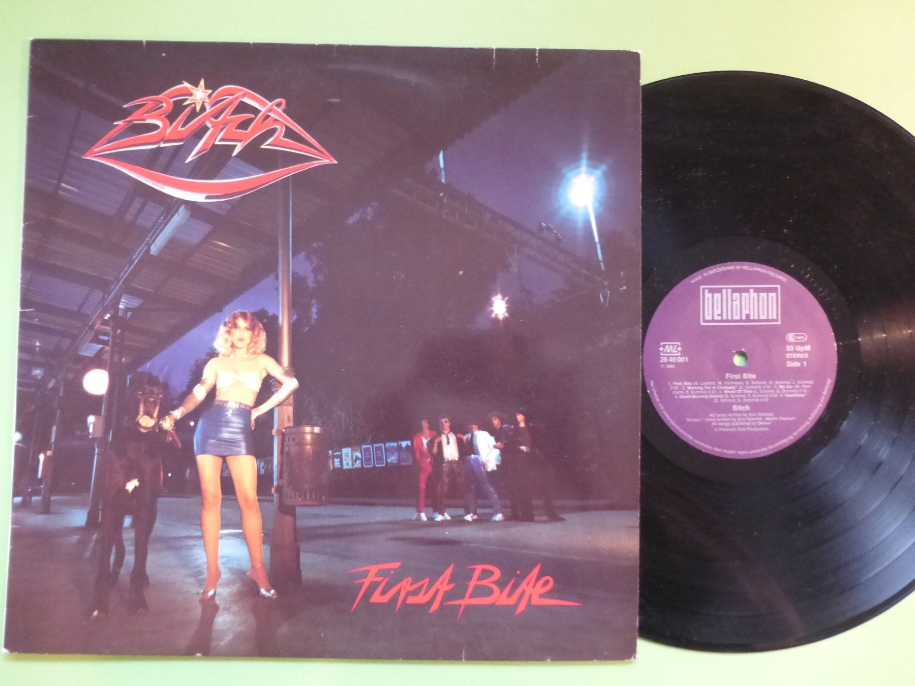 Dischi in vinile: Bitch – First Bite – Usato da Zürich venduto da Swiss57