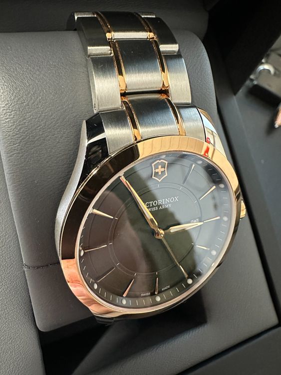Victorinox Orologi: Victorinox Herrenuhr: Swiss Army Alliance, 5 Jahre Garantie – Nuovo e nell'imballaggio originale da Courlevon venduto da Topwatch3000 4