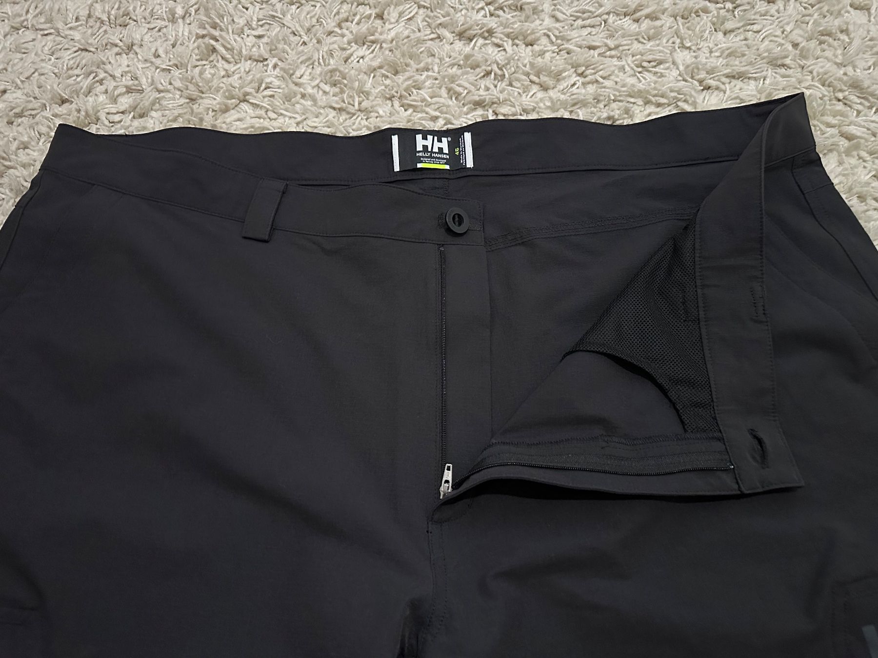 Helly Hansen Hosen: Neue Helly Hansen Shorts Gr.46 – Gebraucht aus Bern von BrandVilla 2