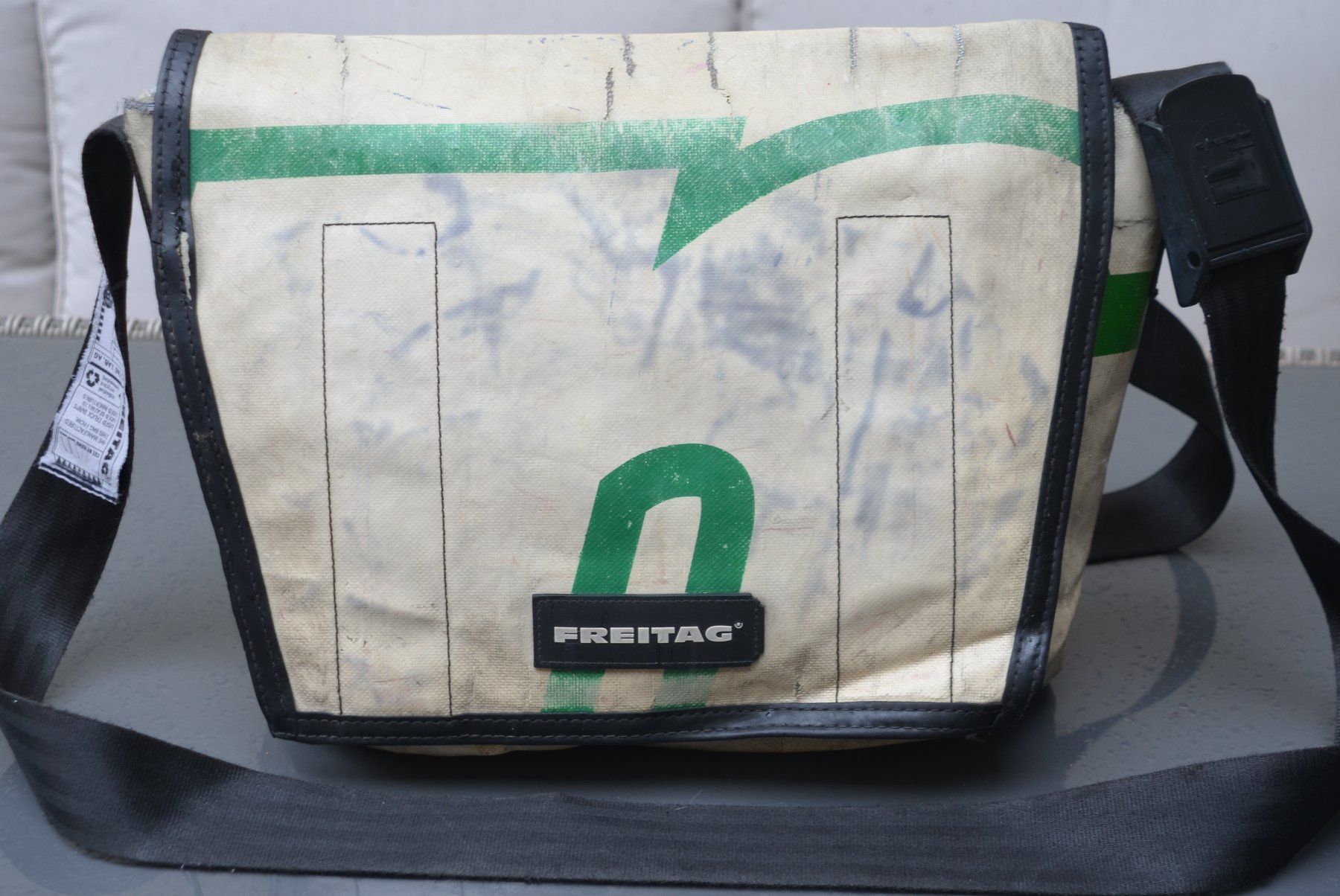 Freitag Borse: Tasche / Sac Freitag – Usato da Collonges venduto da Auganien 1