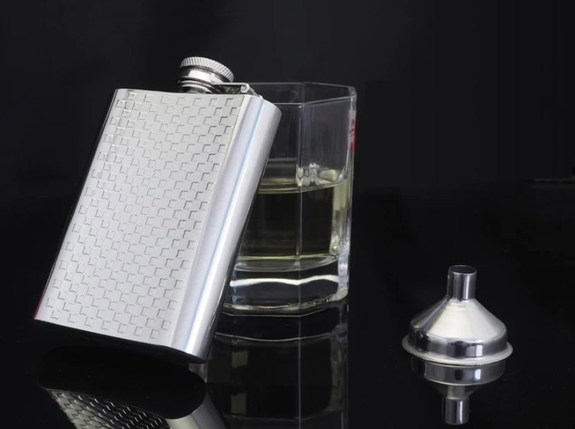 Edelstahl-Flachmann Für Whisky & Wein – 2 Oz, Mit Trichter, Tragbar Für Camping, Picknick, Geschenk