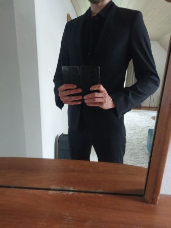 Herren Anzug schwarz Grösse 98 - so gut wie neu
