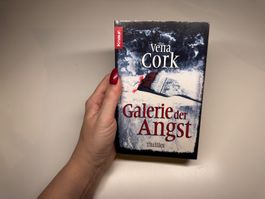ROMAN: Vera Cork, Galerie der Angst