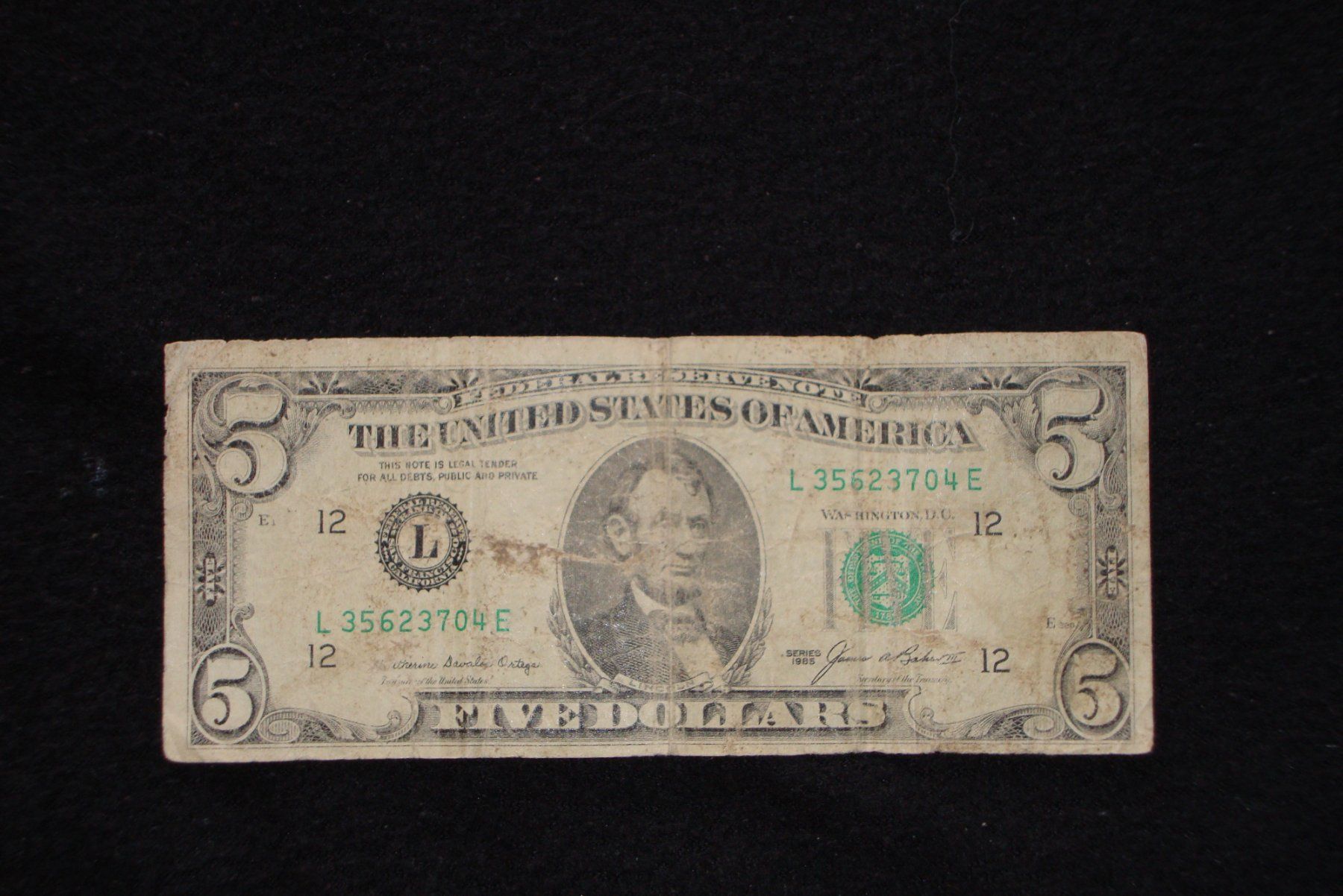 Banconote: USA 5$ bill, tres  usage - L35623704E – Usato da Unterbäch venduto da vaqwa