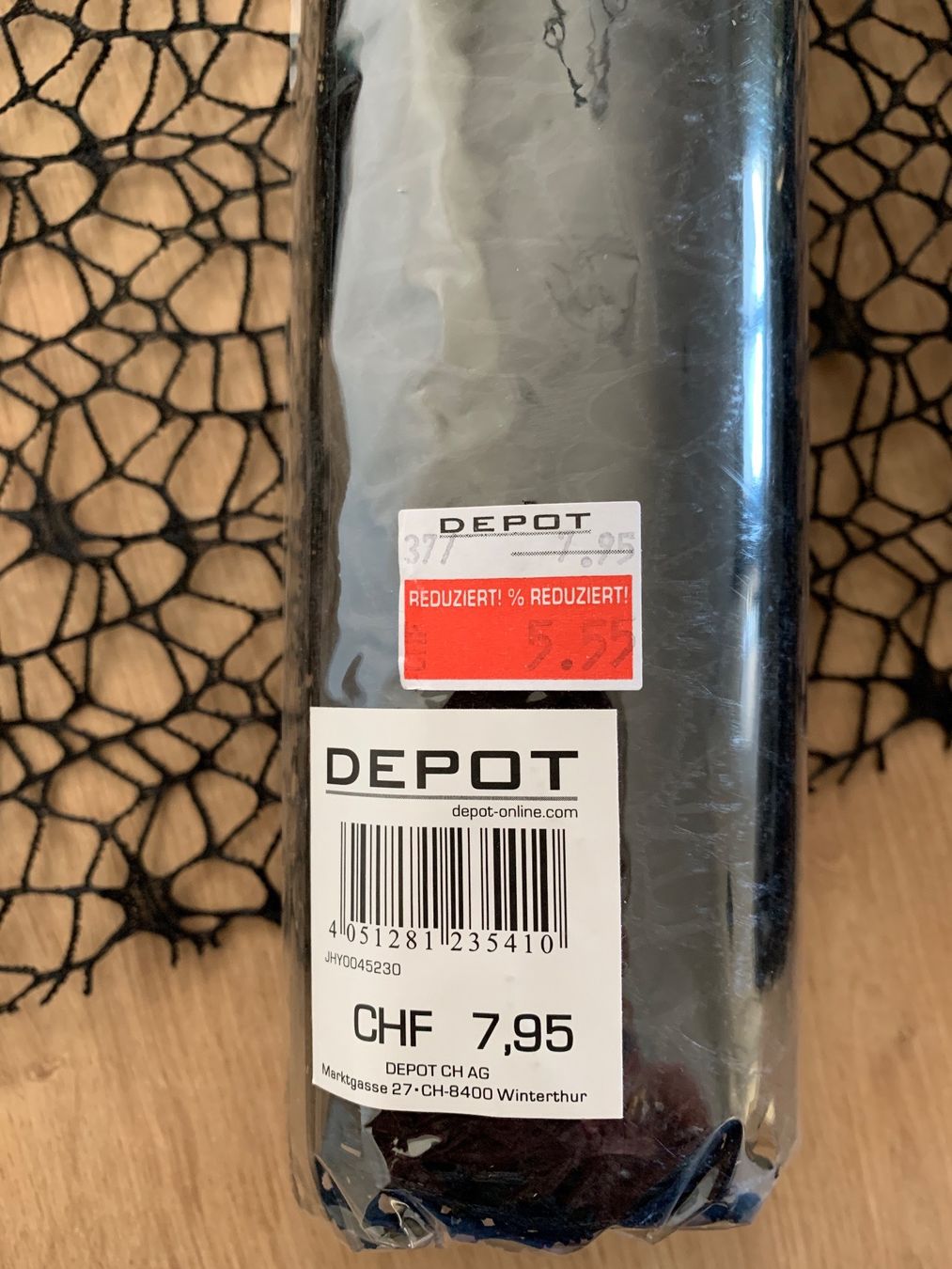 Alle Dekorationen: Dekostoff schwarz 4 Rollen a 200 x 40cm – Gebraucht aus Wilen b. Wil von Huibuh 3