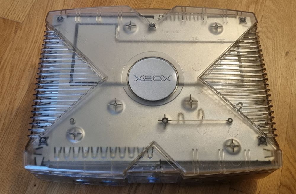 XBOX Classic Konsole Crystal (Defekt) in Genève für CHF 63 – mit ...