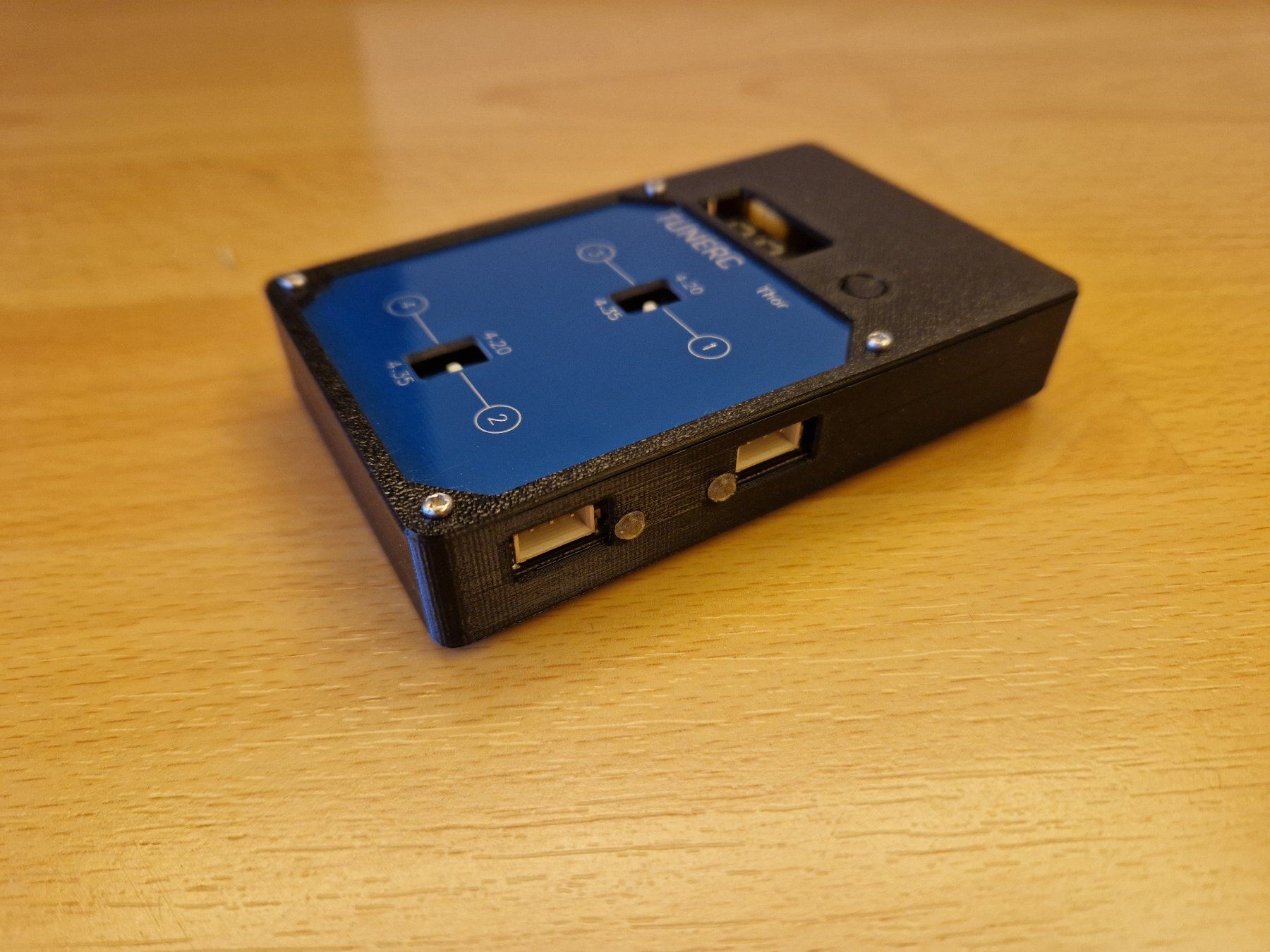 Akkus, Ladegeräte & Netzgeräte: TuneRC Thor 4x 2s Ladegerät inkl. Power Adapter! – Neu (gemäss Beschreibung) aus Thun von Sde 2