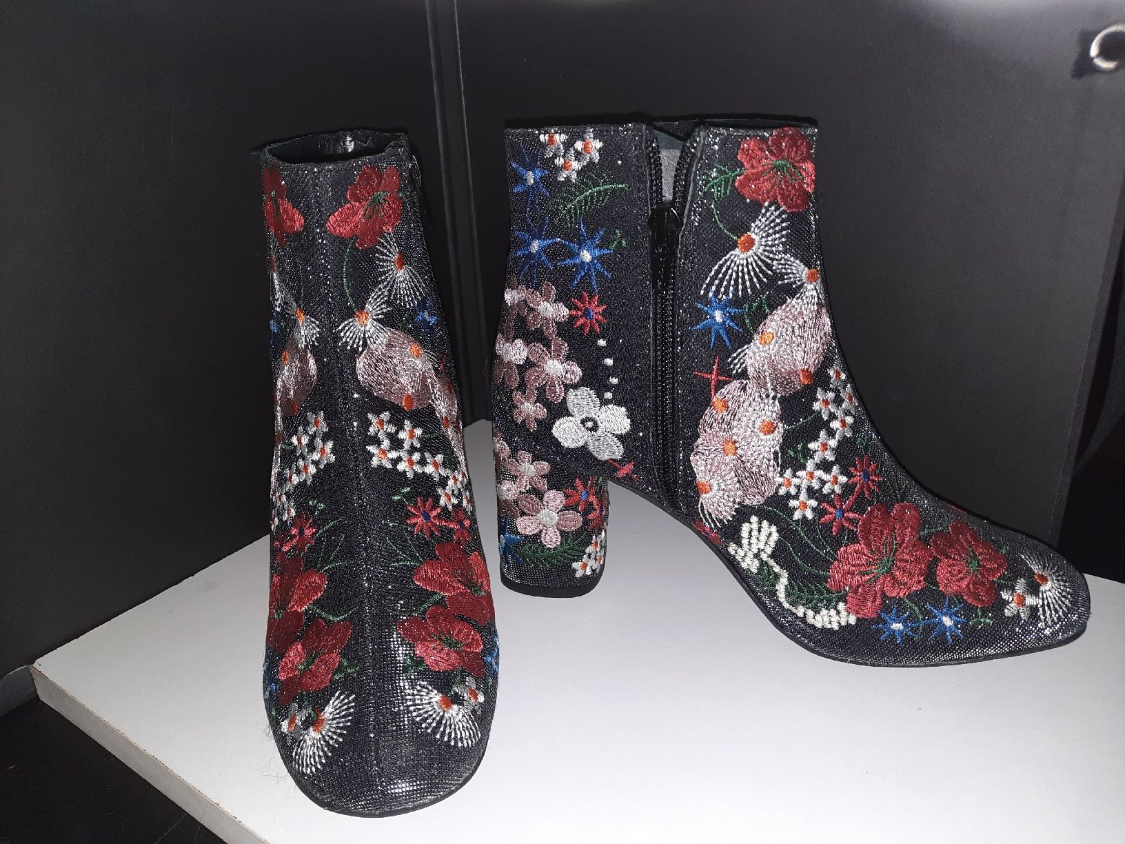 Damenschuhe: stivaletto cangiante ricamato 36 – Neu (gemäss Beschreibung) aus Biasca von Old_6blh 1
