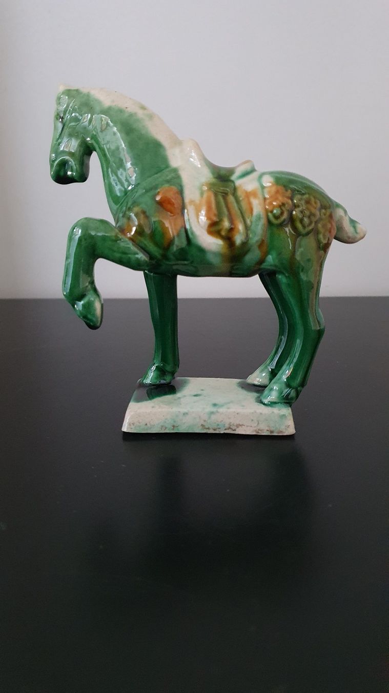 Sculture & Statue: Chinesisches TANG Pferd mit Sancai Glasur – Usato da Glattfelden venduto da sessa123