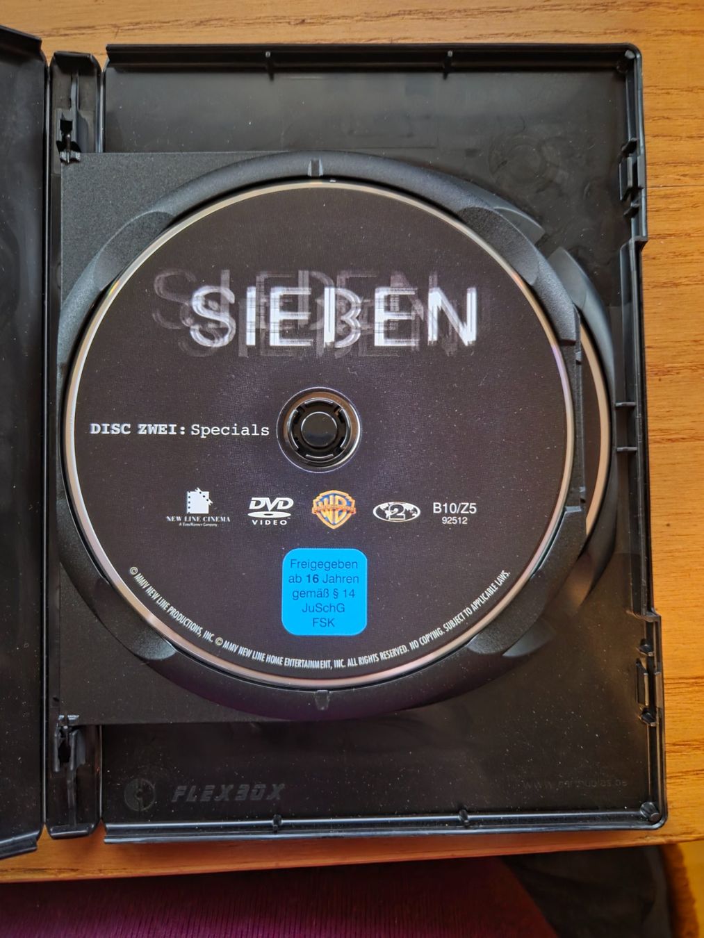 Tutti i DVDs: Sieben | Brad Pitt | Morgan Freeman | Special Edition 2 DVDs – Usato da Aldesago venduto da lusuardi 3