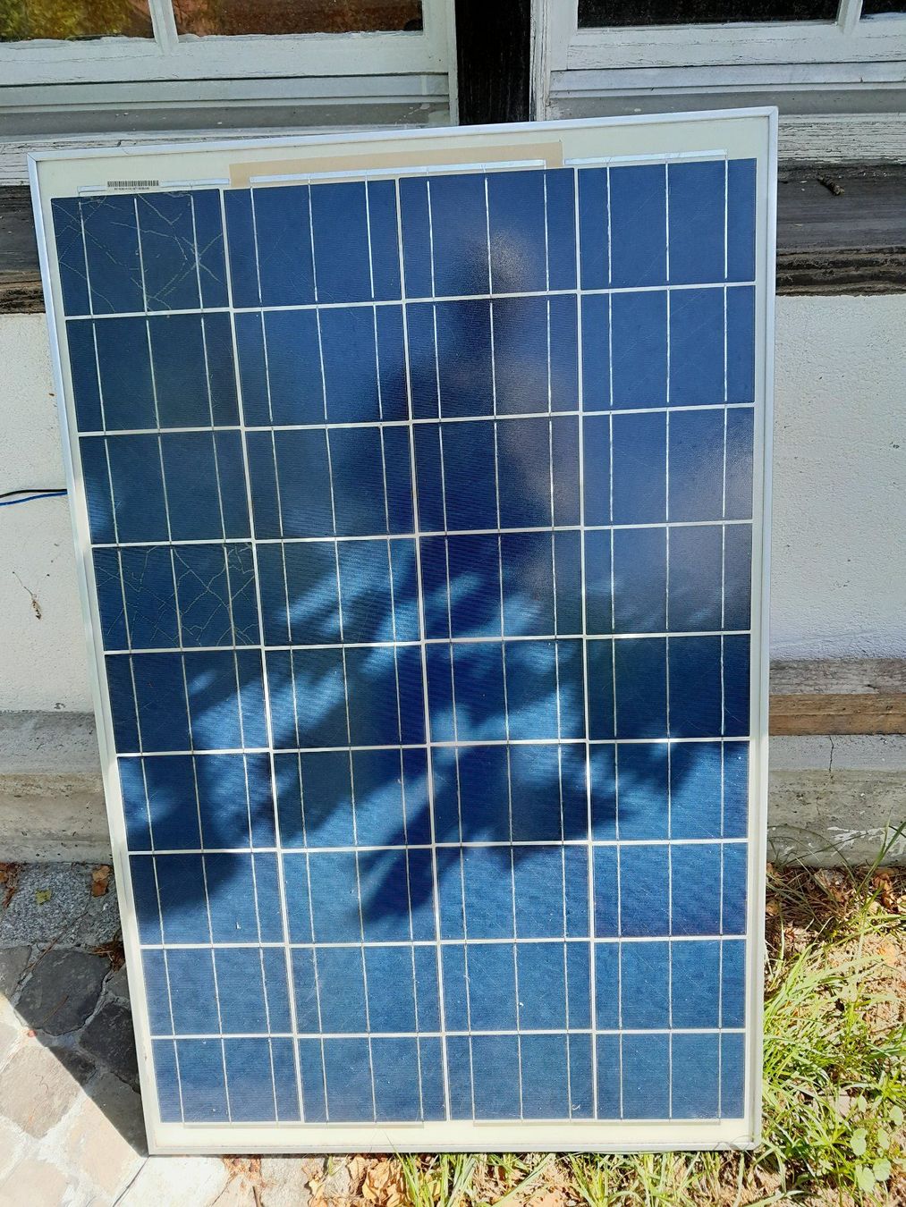 Solargeräte und Solarprodukte: Solaranlage 12V 100W gebraucht – Gebraucht aus TROGEN von Schneidli