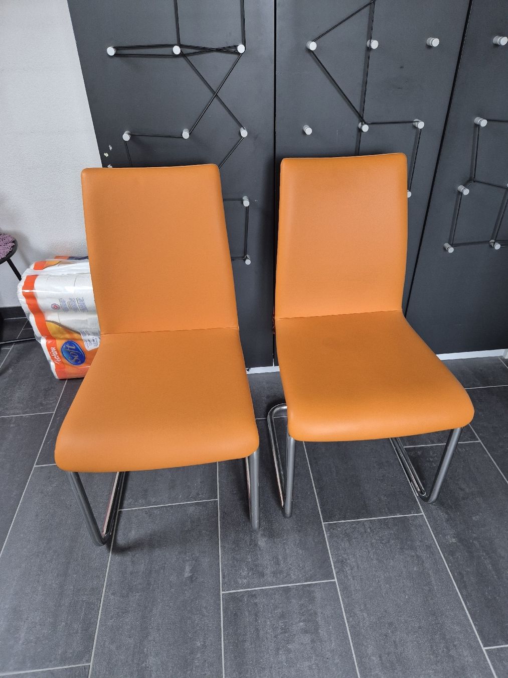Sedie: Stühle Orange – Usato da Würenlingen venduto da kuh33