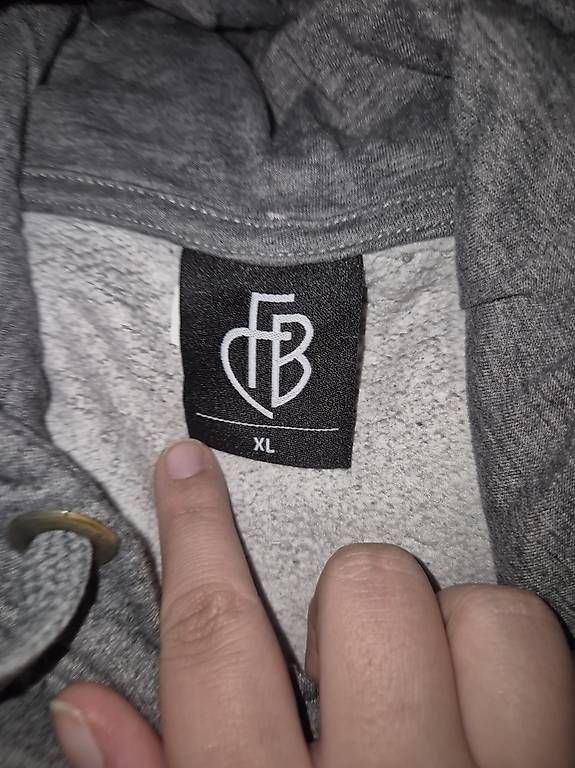 Pullover & Sweatshirts: FC Basel Kapuzenpullover  – Gebraucht aus Kaiseraugst von jej_6gl6 2