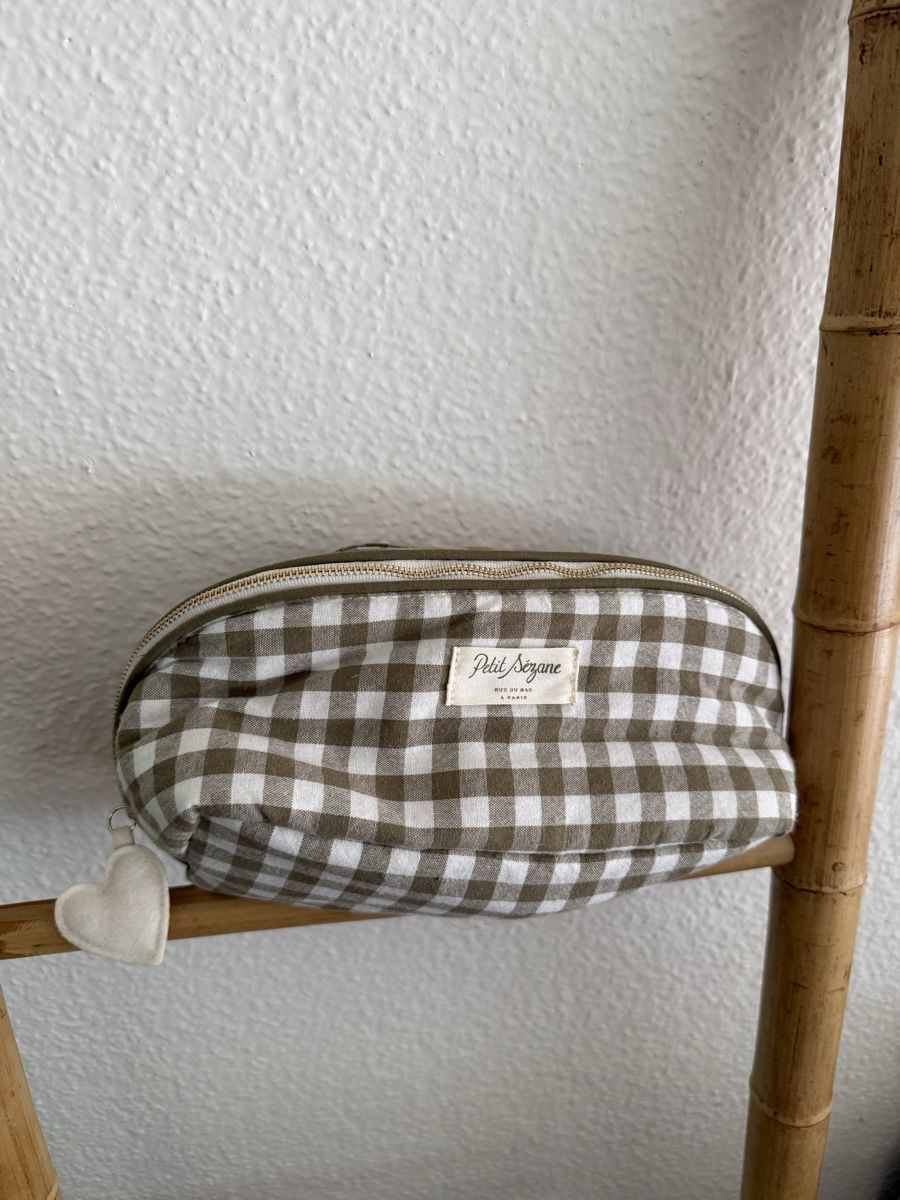 Sezane Trousses de maquillage: Necessaire Sezane – Neuf (Voir description) à Meilen par NHirs96