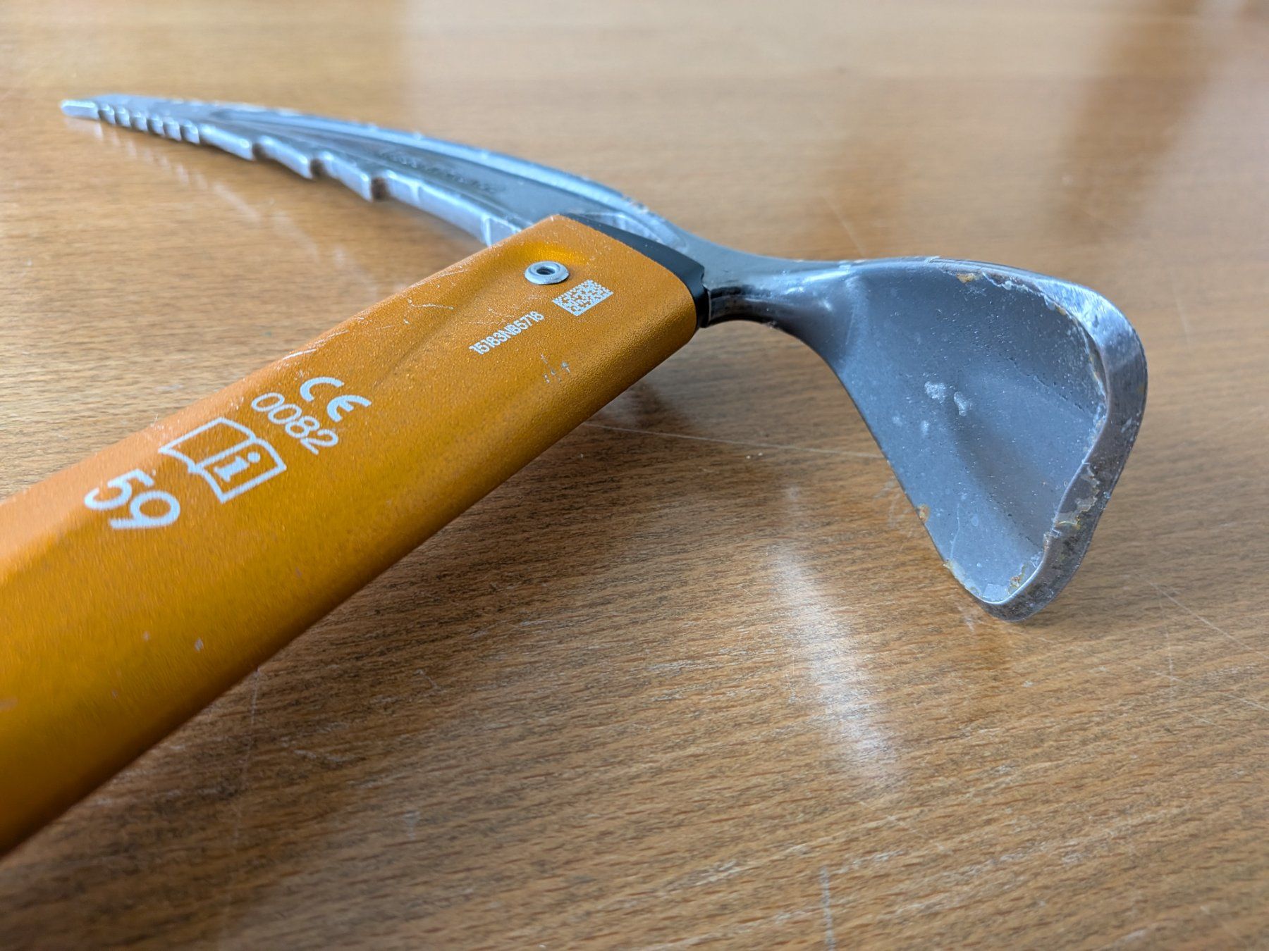 Petzl Kletterausrüstungen: Eispickel Eiskletteraxt Petzl Summit Evo 59 – Gebraucht aus Bern von Tjaggy 2
