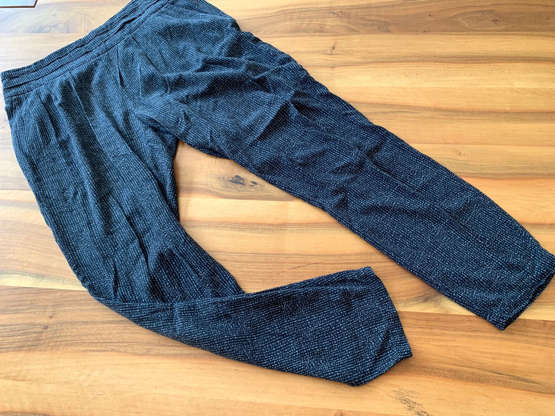 Opus Pantaloni: OPUS mega Flatterhose / Sommerhose Gr. 38 – Usato da Meiringen venduto da Stuffandmore