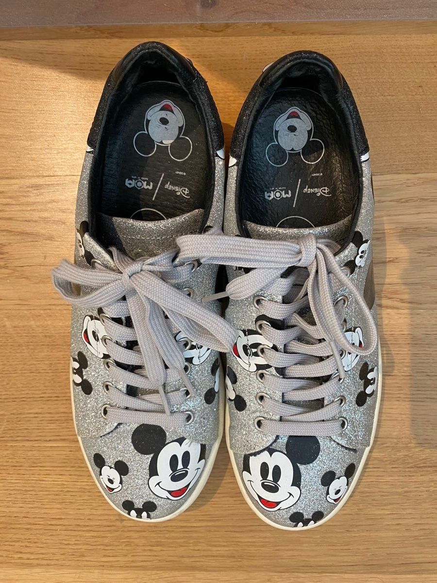 Scarpe da donna: Disney x MOA Mickey Mouse Sneaker, neuwertig, Grösse 40 – Nuovo (secondo la descrizione) da Allschwil venduto da Stini