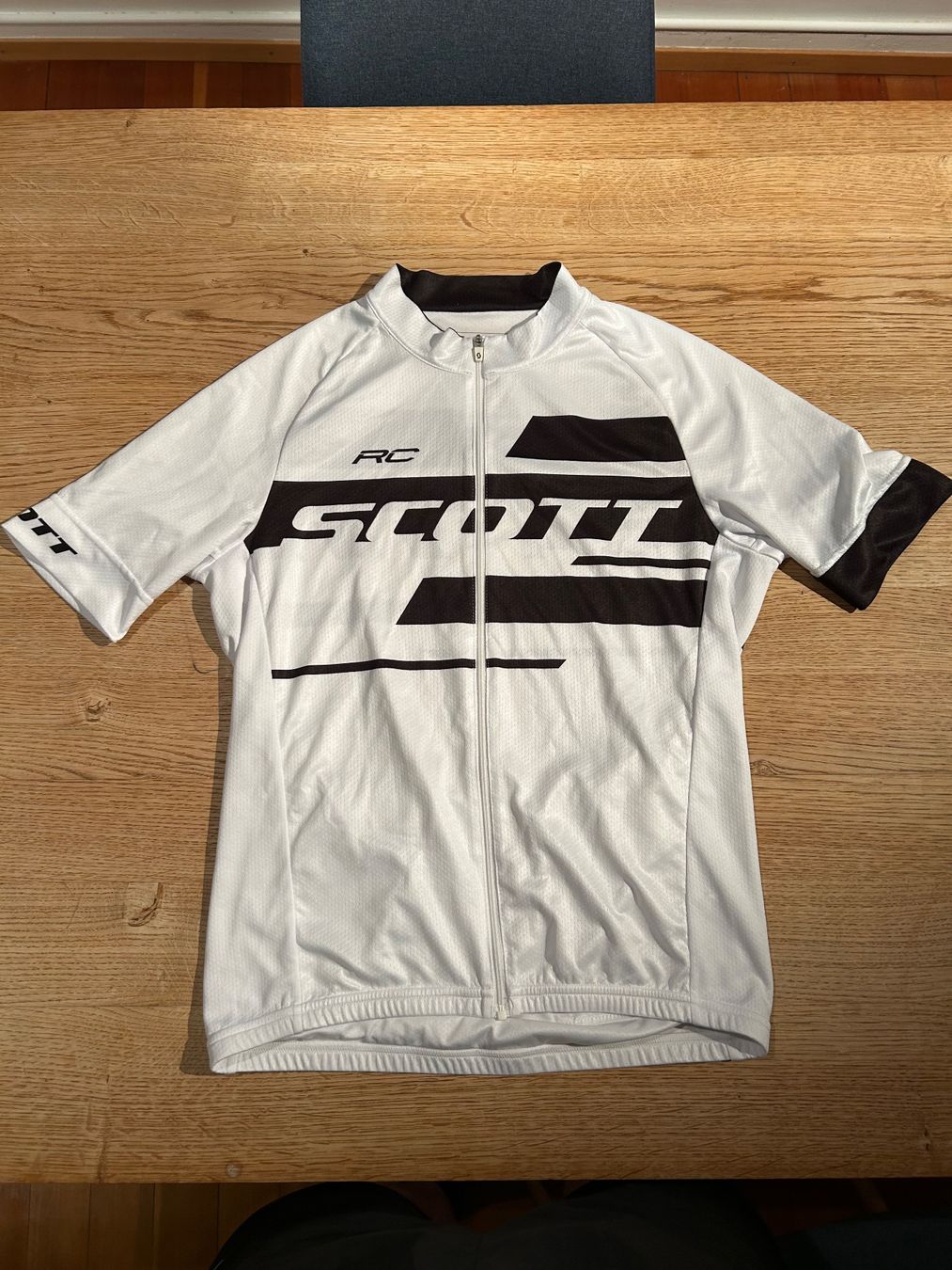 Scott Biciclette: SCOTT - Velo Tee M – Usato da hausen am Albis venduto da TinAndri01