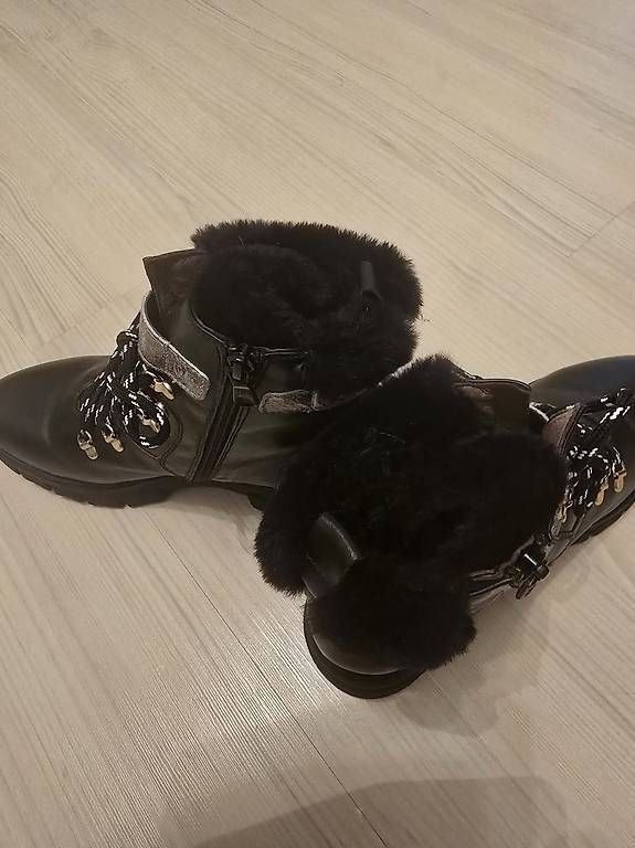 Damenschuhe: Winterstiefeletten – Neu und originalverpackt aus Gutenswil von evita.64 2