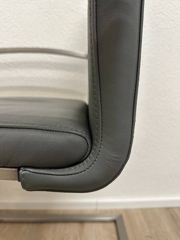 Stühle: 6er Set Freischwinger Stühle Leder Metall – Gebraucht aus Obernau von Arche_Noah_Brocki 7