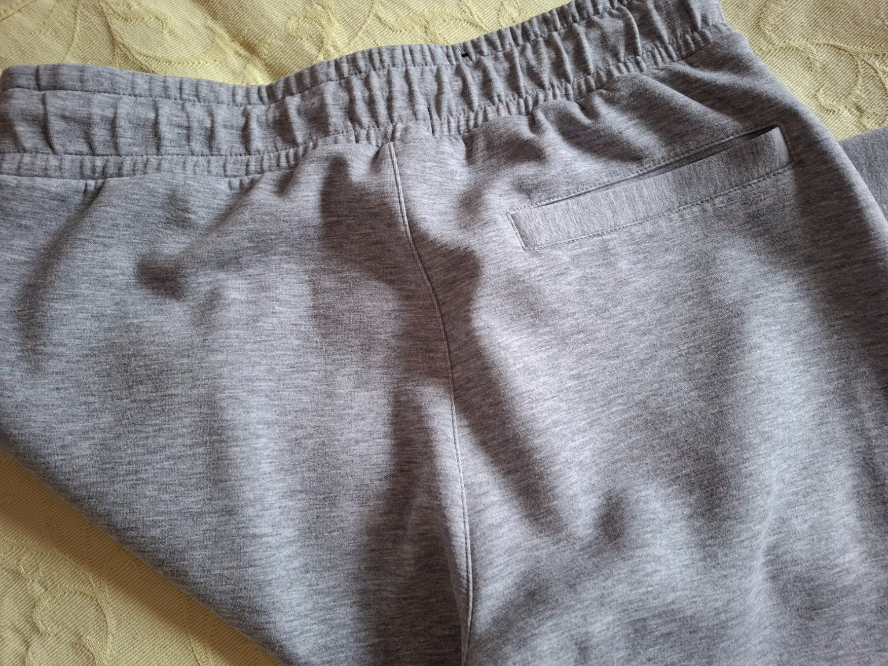 Pantaloni: Trainerhose M Grau NewYorker – Usato da St.Gallen venduto da LaMiSa 2
