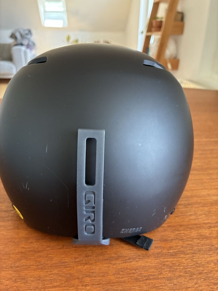 Giro Caschi: Giro Emerge Mips matte black helmet – Usato da Zürich venduto da pym_b9dv 4