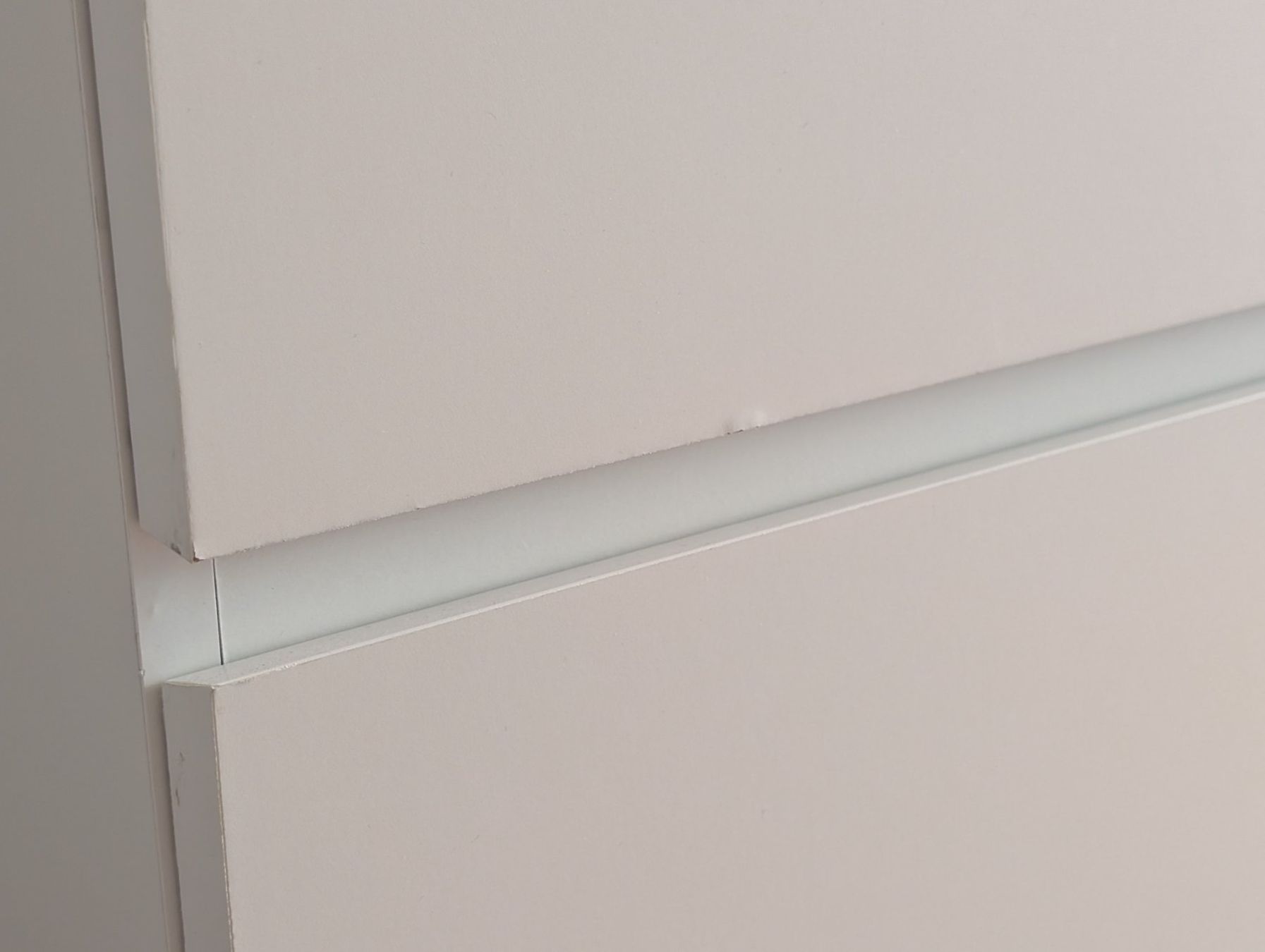 Kommoden: GRATIS Kommode IKEA Malm 6 Schubladen – Gebraucht aus Zürich von seb_00 4
