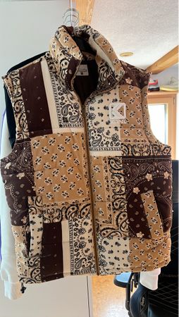 Stylische Daunenjacke Grösse S