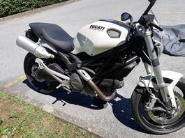 Moto Ducati monster 696 de 2009, expert.été 2025