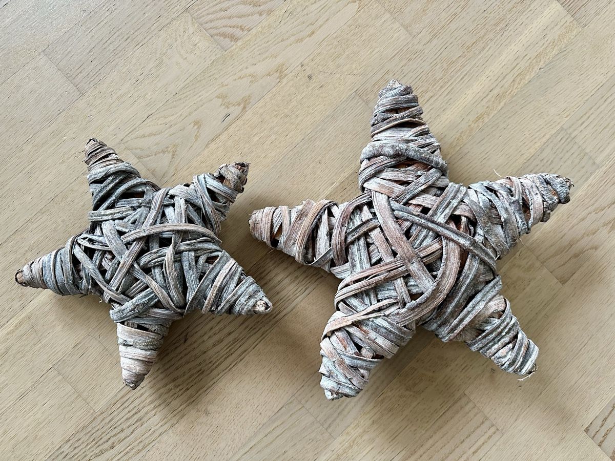 Tutte le decorazioni: Sterne ( D: 36cm / 27cm) – Usato da Kleinandelfingen venduto da Elader