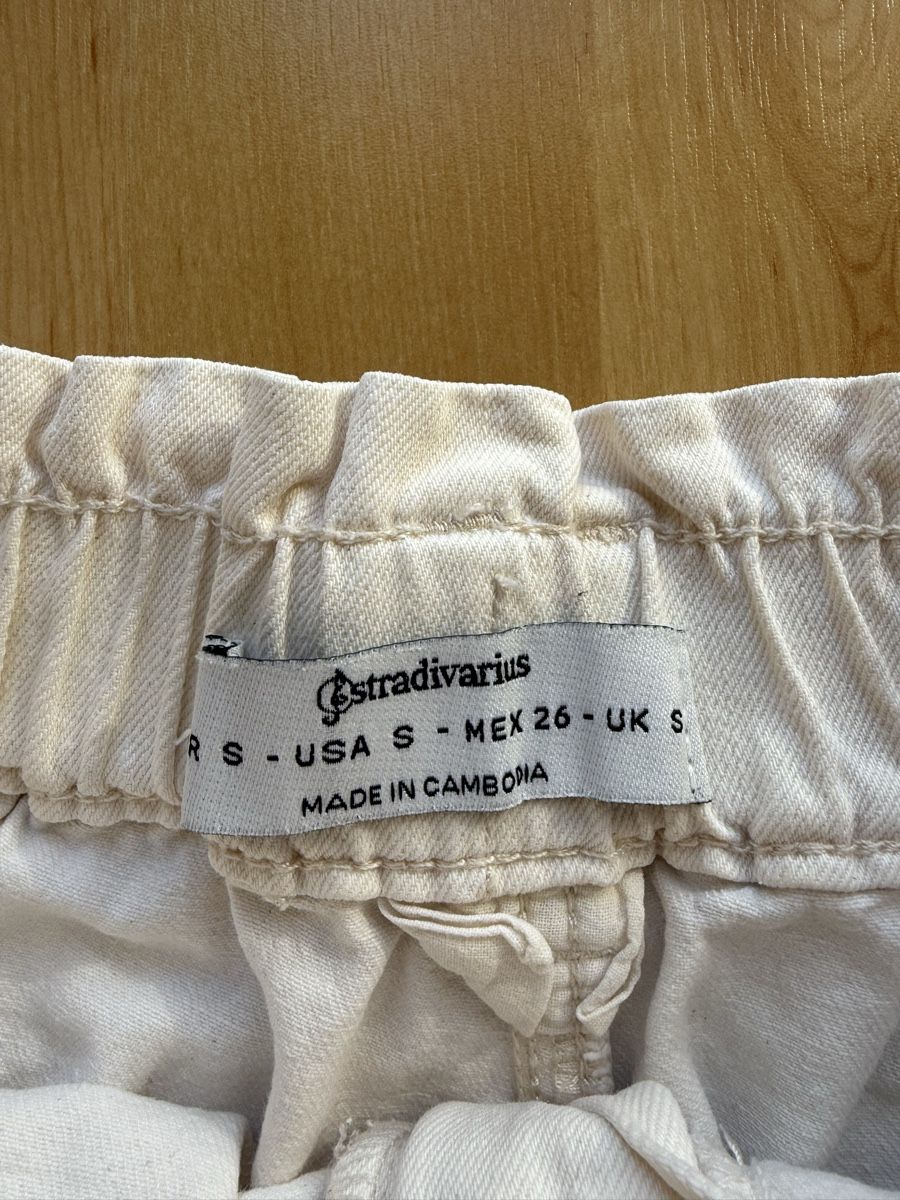 Stradivarius Pantaloni: Pantalon femme – Usato da Bevaix venduto da jpfund 2