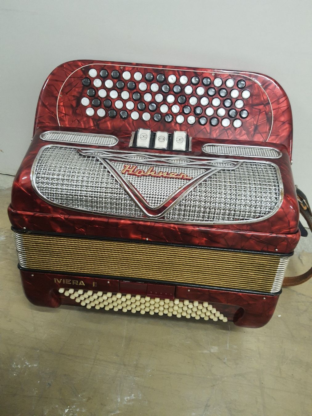 Hohner Strumenti musicali: accordéon chromatique hohner avec coffre – Usato da Pont-de-la-Morge venduto da Mirabelle0 7