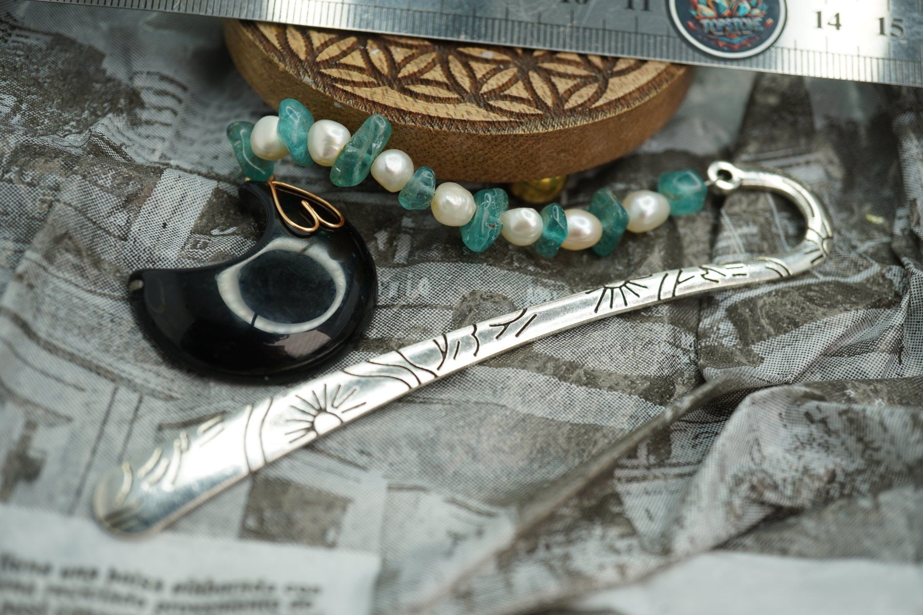 Ketten: Buchzeichen Obsidian  Mond    ab  1.-     Räumung – Neu und originalverpackt aus Eschenbach SG von topstone 3