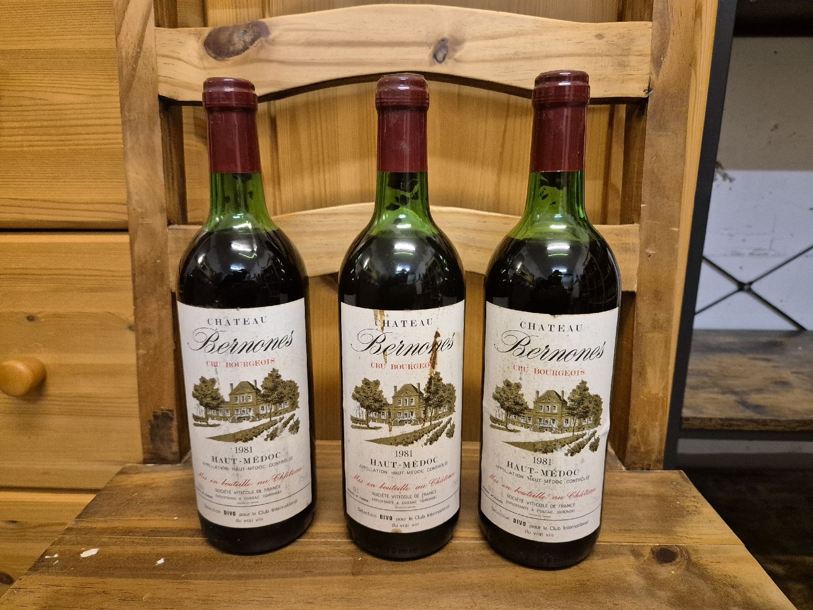 Vino: CHATEAU WEINE KONVOLUT JG.1981 – Nuovo (secondo la descrizione) da Kreuzlingen venduto da Swiss.Chanel