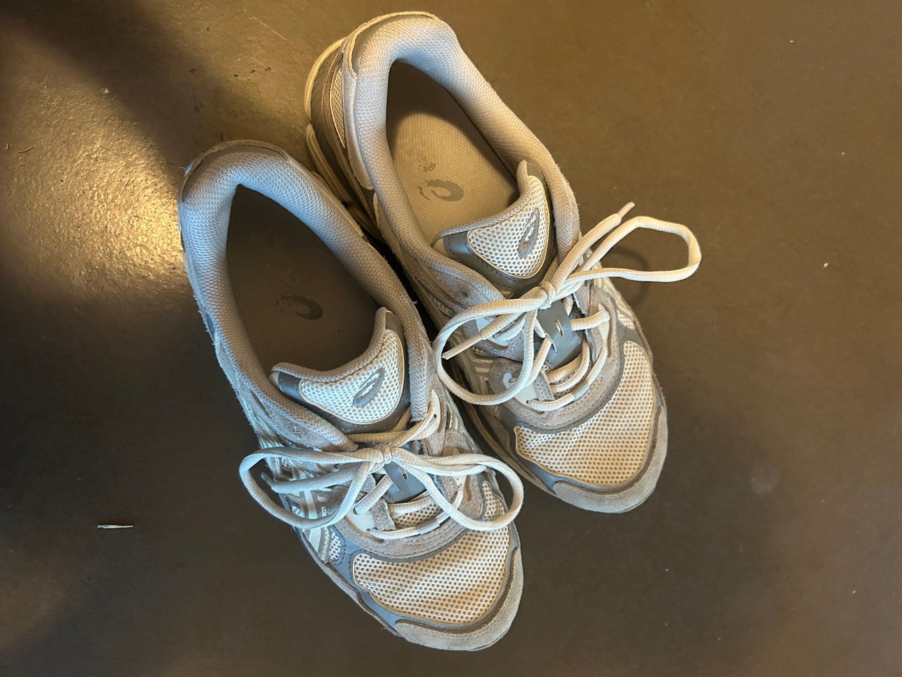Asics Scarpe da uomo: Asics Schuhe, gut erhalten – Usato da zürich venduto da soph29