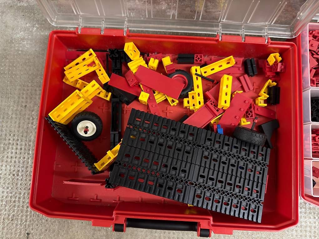 Kit di costruzioni: Fischertechnik 4 Kisten allerlei  – Usato da Basel venduto da Sir.Leica 1