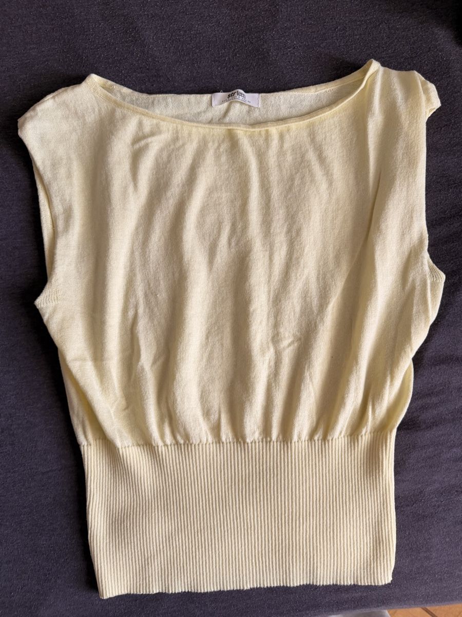 Stradivarius Top: Butteryellow Sommertop – Usato da Unterentfelden venduto da ame_tf2n 1