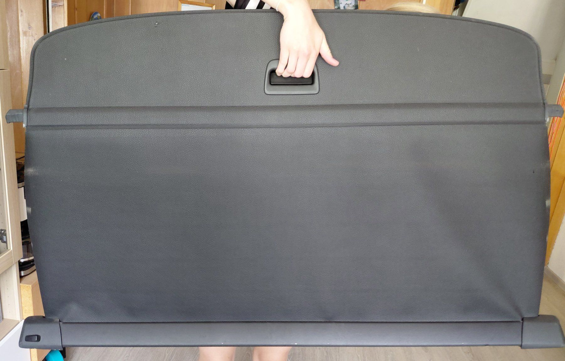 VW Tutti pezzi di ricambio auto: Laderaumabdeckung VW Passat B7 – Usato da Stein SG venduto da Bergler12 1