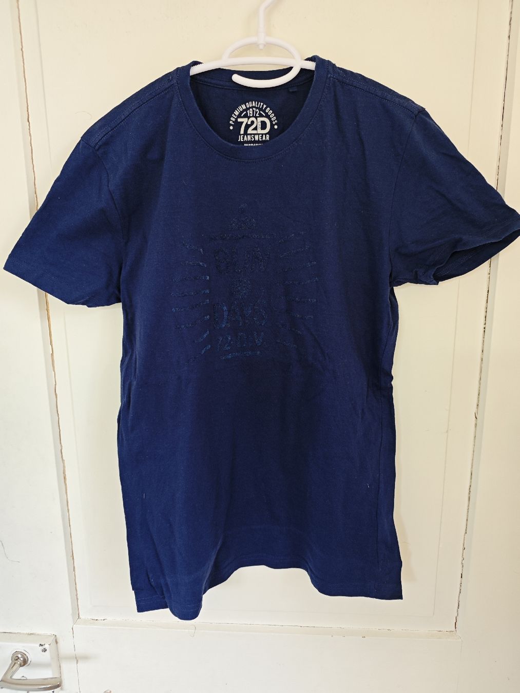 T-shirts: T-Shirt Gr M – D'occasion à Winterthur par Shorna