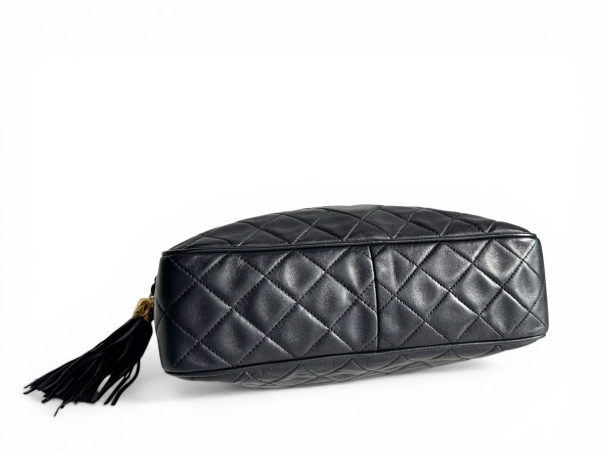 Chanel Borse da donna: CHANEL Lambskin Quilted CC Tassel Camera Case Tasche – Usato da Kriens venduto da hannaandkiko 6