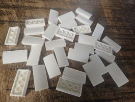 lego 88930 lot de 30 pièces White Slope, Curved 2 x 4 x 2/3 